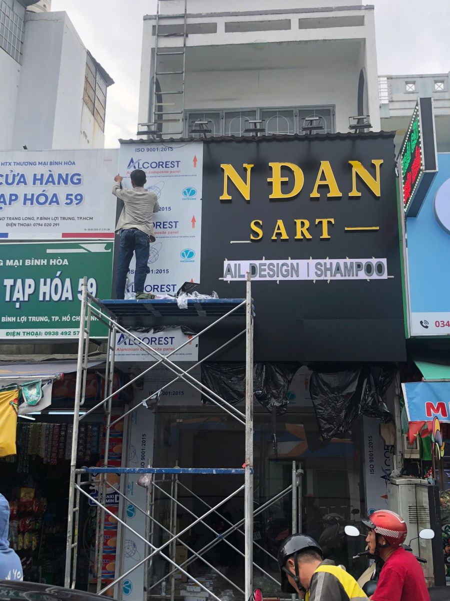 Bảng hiệu tiệm nail
